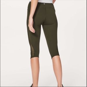 Lululemon cropped army green mesh leggings
